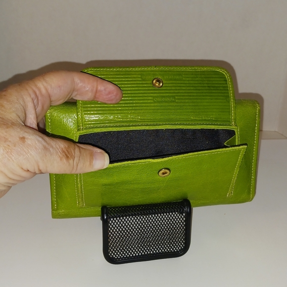 Original Leather Trifold Wallet EUC - Picture 5 of 11